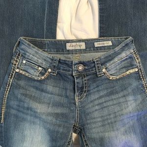Daytrip by Buckle Jeans